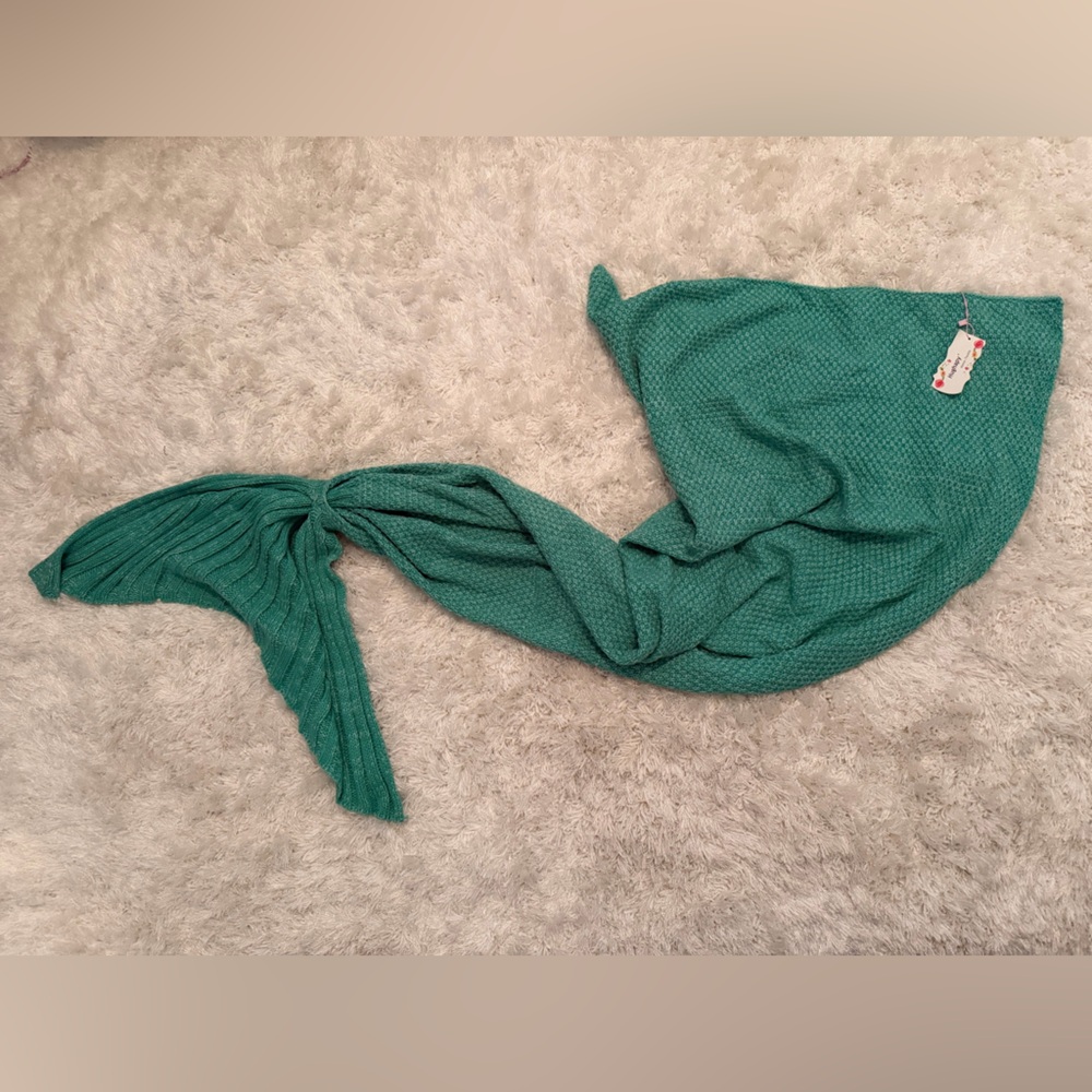 Teal Knit Mermaid Tail Blanket
